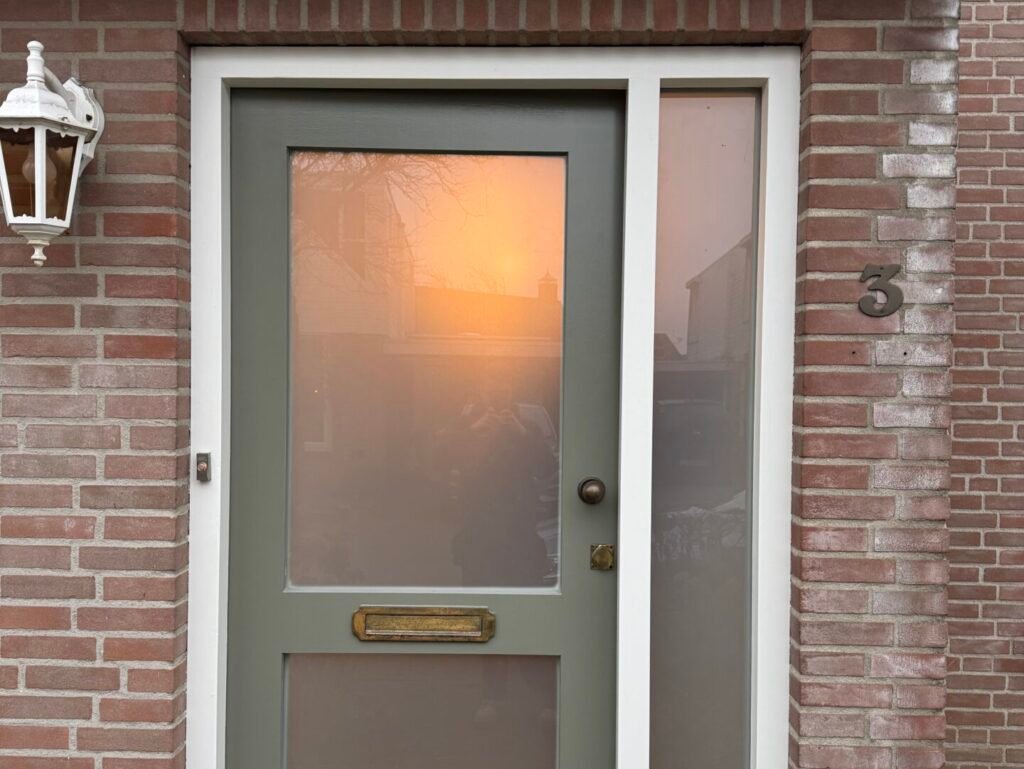 Glasrenovatie in Boekel – Voordeur & Zijlicht